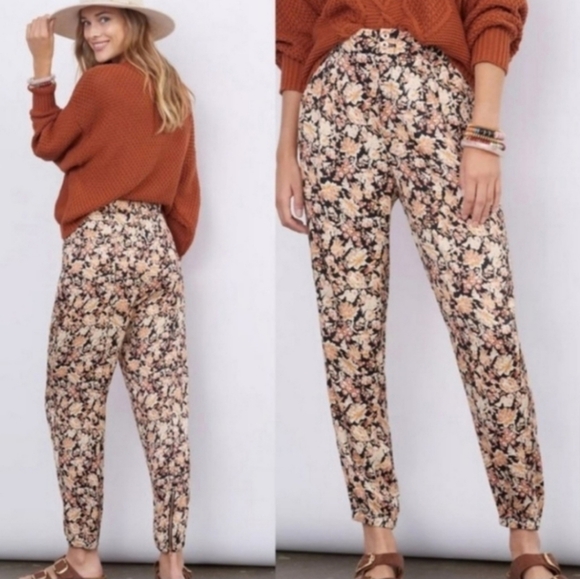 Pants - Anthropologie Diandra Floral Pleated Joggers NWOT